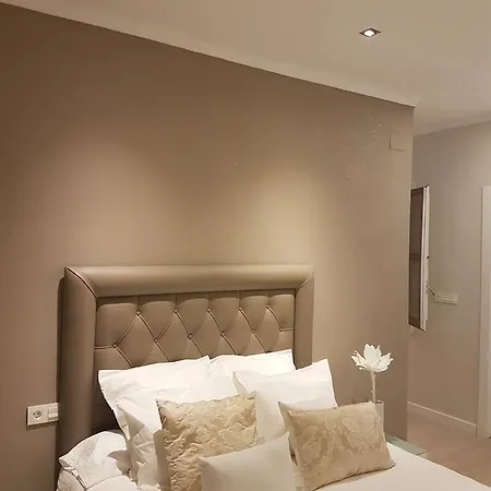 Granvia4 Parking Free * 그라나다