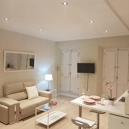 Granvia4 Apartment *
